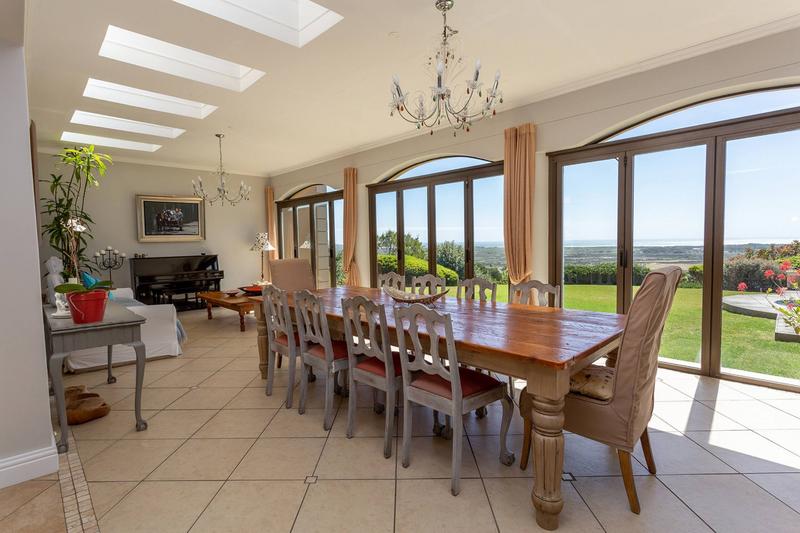 To Let 4 Bedroom Property for Rent in Crofters Valley Western Cape